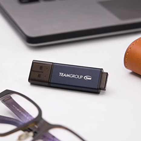TeamGroup C211 (32GB | USB 3.2 | Read up to 75 MB/s)